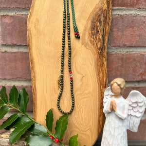 Holy Holly Necklace (Green)